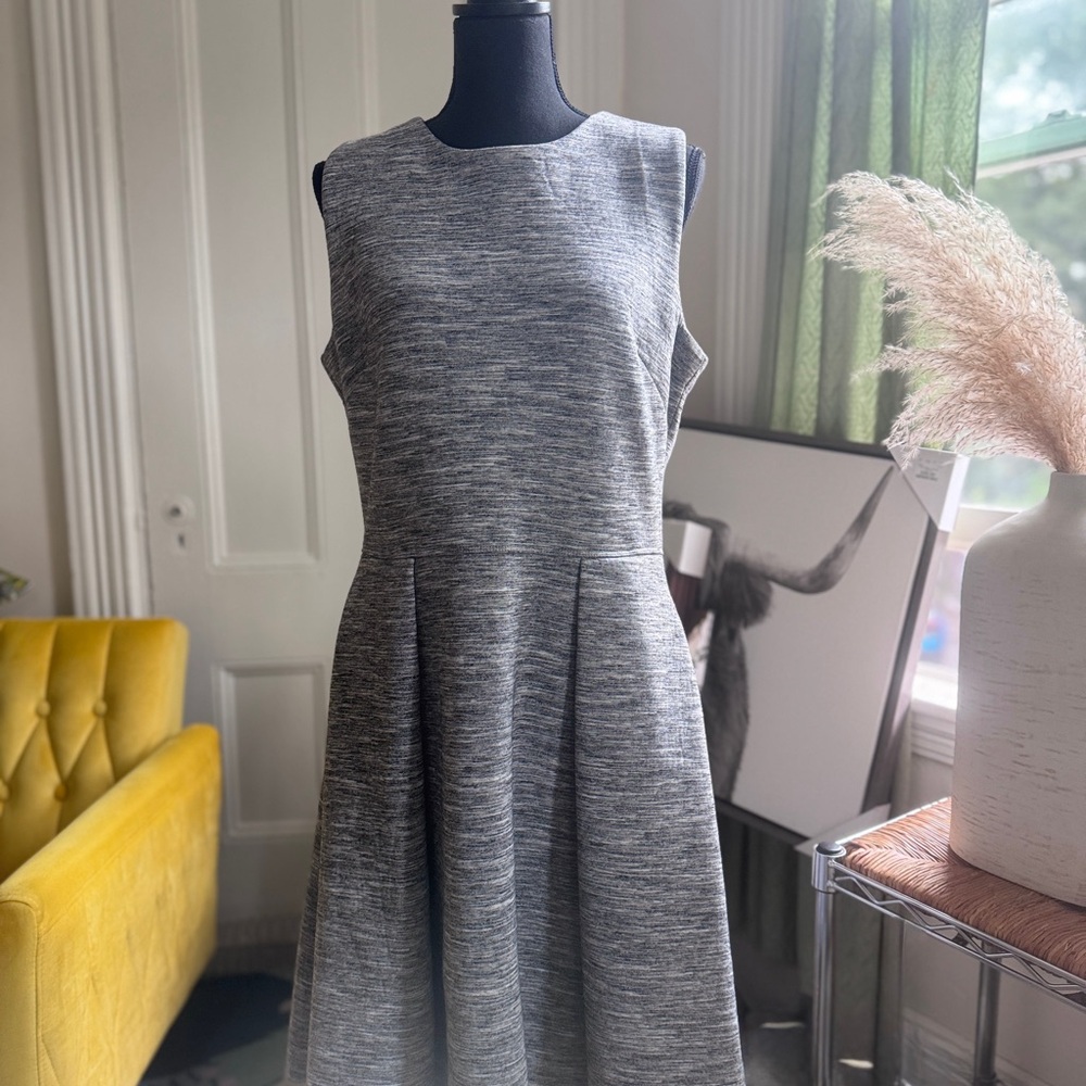 GAP Charcoal Sleeveless Midi Dress - Picture 2 of 6